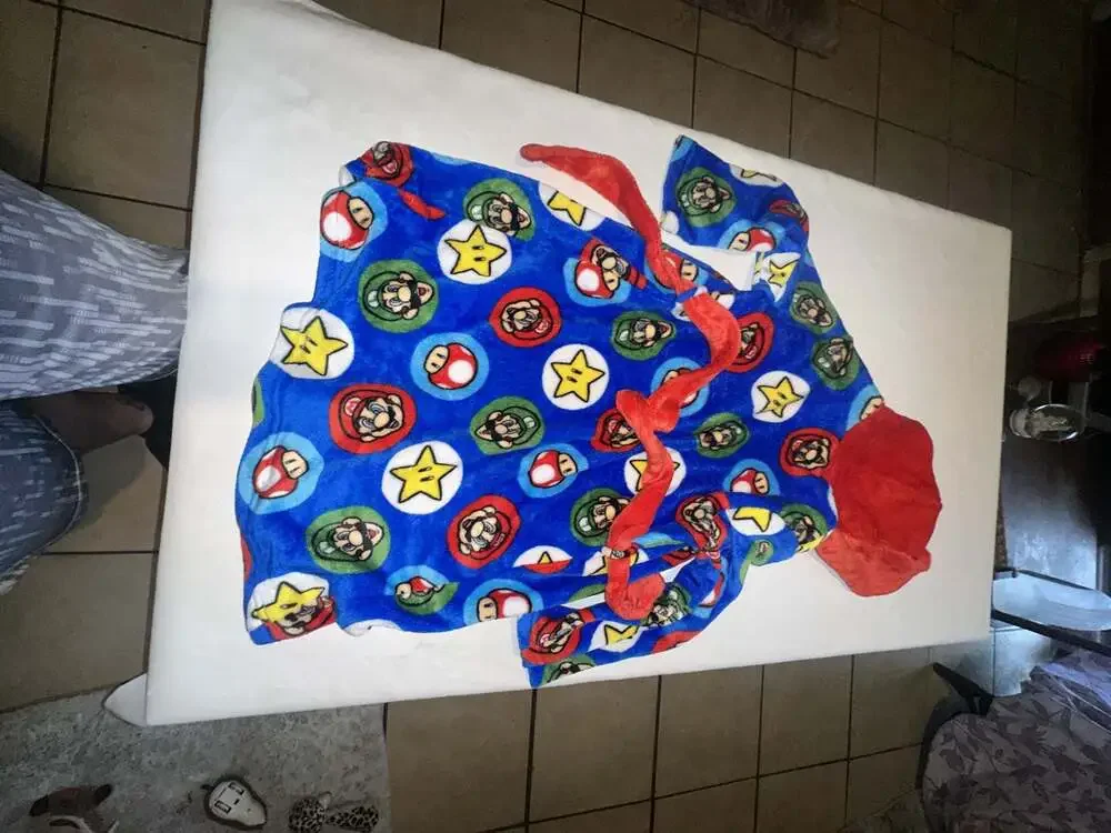Nintendo Super Mario Bros. Boys Fleece Hooded Bathrobe, Size M (8)